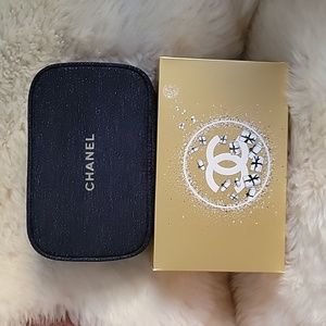 Chanel Holiday limited beauty pouch